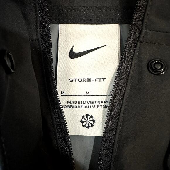 Nike Storm-Fit Swift Running Jacket Women's Medium Black FB7492-010 NEW $150 - Picture 4 of 4